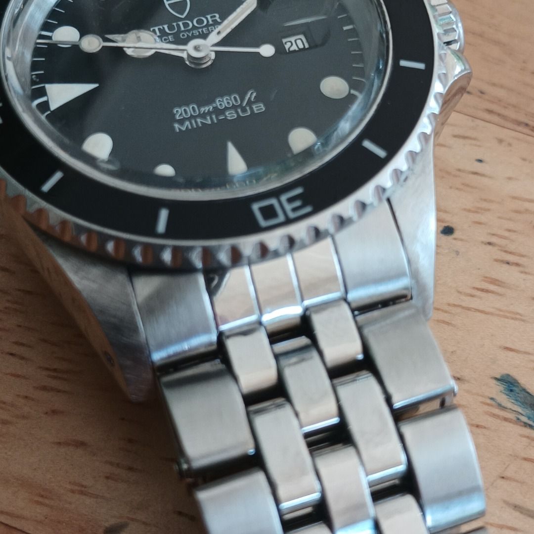 Tudor Mini Sub (Category: Luxury Watches) located in Pasig City. Submitted by uniquebisyo (Listing ID 1300193275, Image 3). Description: Tudor Mini Sub Ref. # 73090 Watch Only Send a DM to schedule a fitting for this watch.