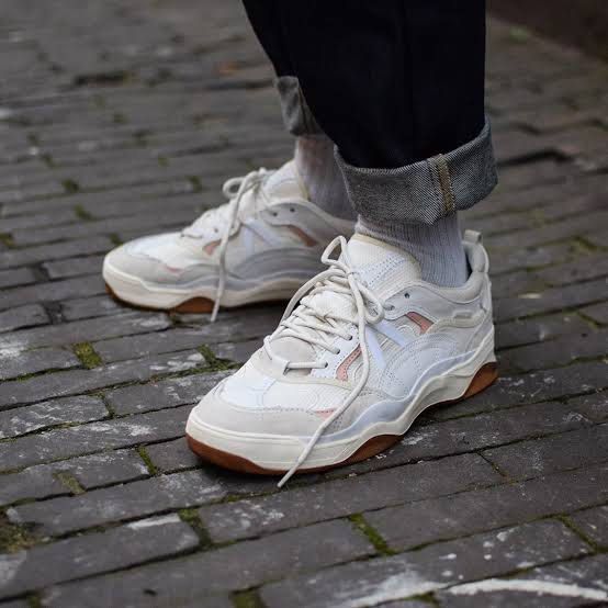 Vans Varix WC staple Skate shoes Women s Fashion Footwear Sneakers on Carousell