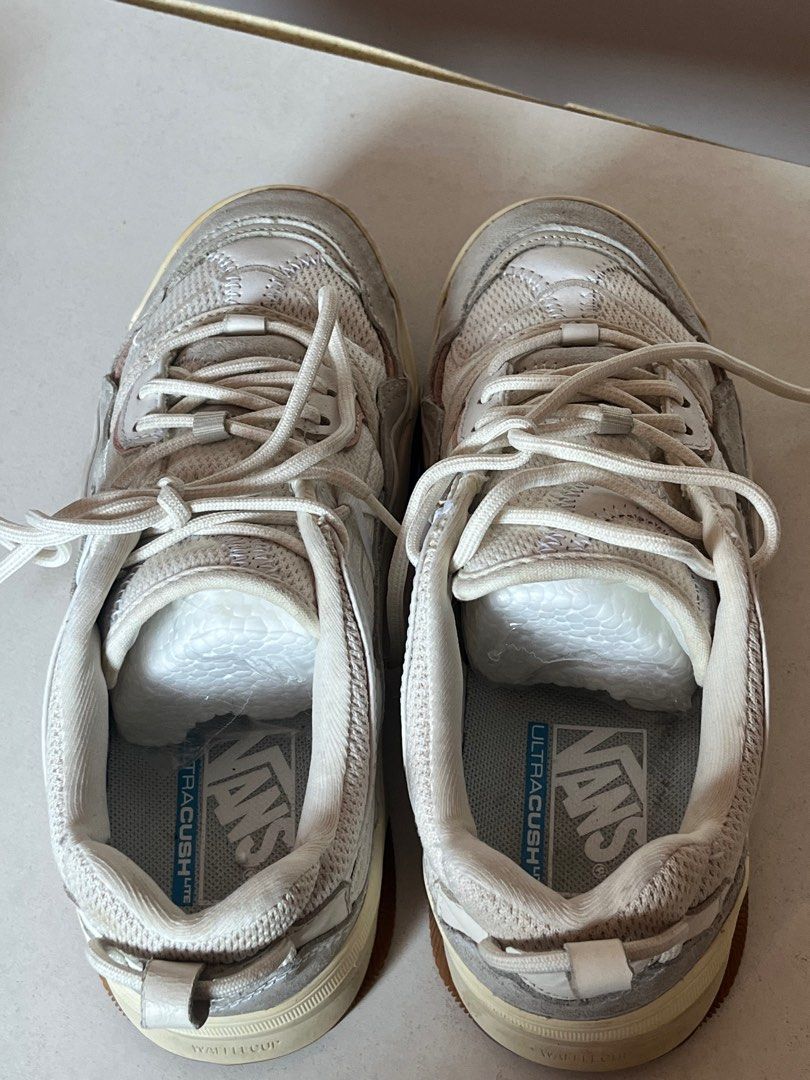 Vans Varix WC staple Skate shoes (Category: Sneakers) located in Pasig City. Submitted by pattydg (Listing ID 1300154309, Image 3). Description: Original Vans Skate Shoes Unisex 6.0 Mens 7.5 Womens.