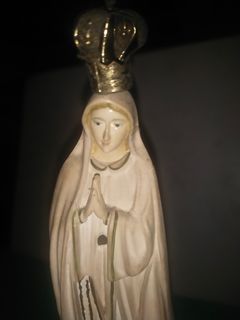 Vintage "Our Lady of Fatima" Holy Souvenir/9.5 inches high/yr.2002/Besutiful!