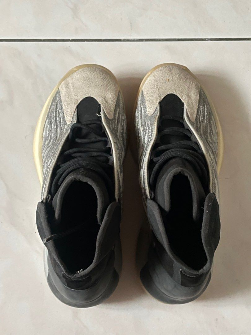 yeezy black & blue yzy bsktbl sneakers