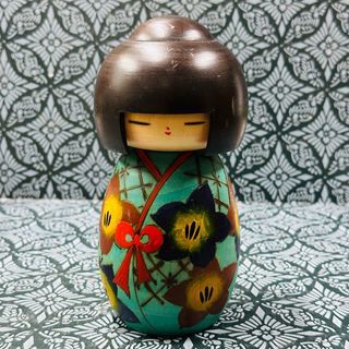 YUJI KAWASE Kokeshi Wood Doll - PreOwned