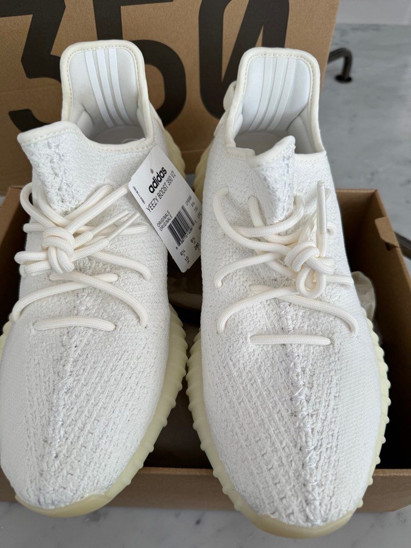 Yeezy v2 creme 2025