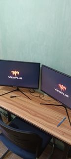14 inch monitors-17 monitors available in great conditions