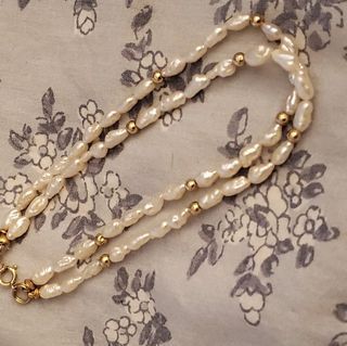 14k pearl bracelet, 7 inches long