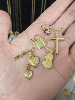 18k Saudi Gold Love/Heart/Mary/Cross/Knot Pendant