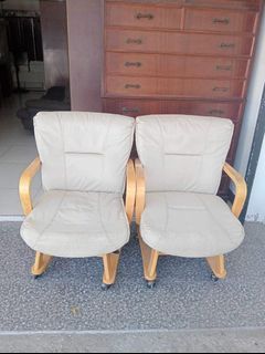 2 ACCENT CHAIRS / OFFICE