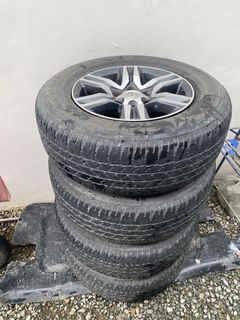 4pcs fortuner mags and tires for sale