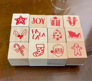 anko wood stamp jar  includes: 12 wooden stamp desings