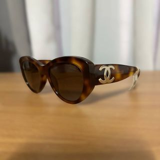 Authentic Chanel 5492 A  Butterfly Sunglasses Acetate Tortoise