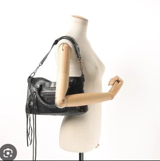 (Kategori: ) berada di . Dikirim oleh tokoibu (ID iklan 1300299699, Gambar 1). Deskripsi: .