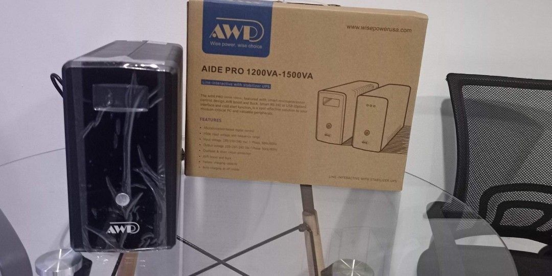 AWP AID1500 Pro LCD 1500VA / 900W LCD Display 6x Universal Socket ...