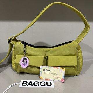 baggu cargo shoulder bag in lemongrass
