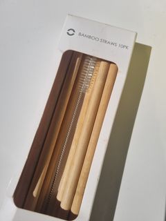 Bamboo straw (10pcs) and cleaner (1 pc)