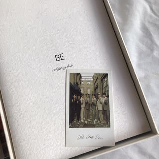 BE DELUXE POLAROID OFFICIAL (group photo)