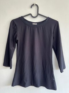 Black 3/4 Sleeve Jersey Top