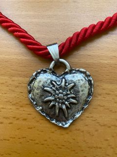 Braid Necklace with Edelweiss Heart