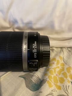 Canon zoom lens 55-250mm