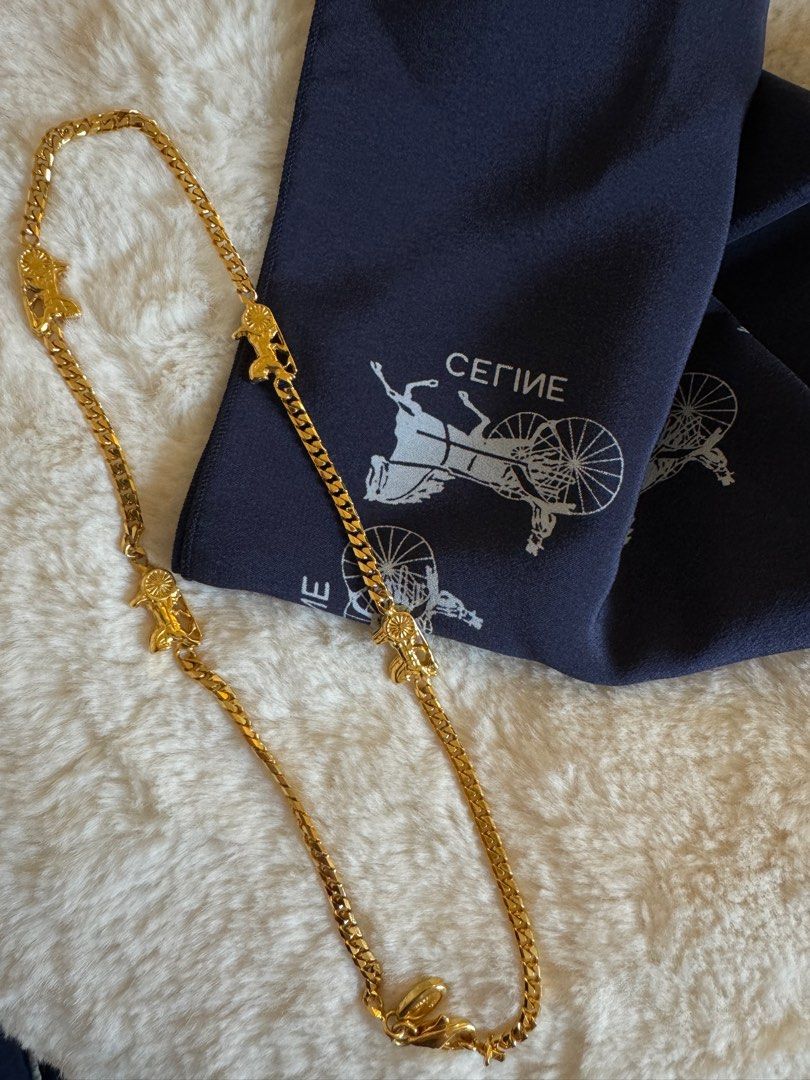 Celine vintage necklace, 名牌, 飾物及配件- Carousell