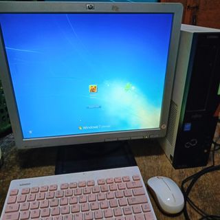 COMPUTER SET WITH FREE WIFI RECEIVER AND WIRELESS KEYBOARD & MOUSE