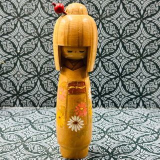 CREATIVE KOKESHI DOLL Japanese Wood Display - PreOwned