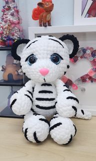 (Category: ) located in . Submitted by 2much2little (Listing ID 1300298653, Image 1). Description: .