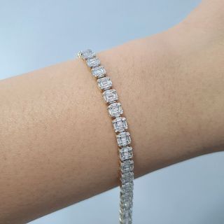 diamond bracelet Ni234-0 14k
COD METRO MANILA