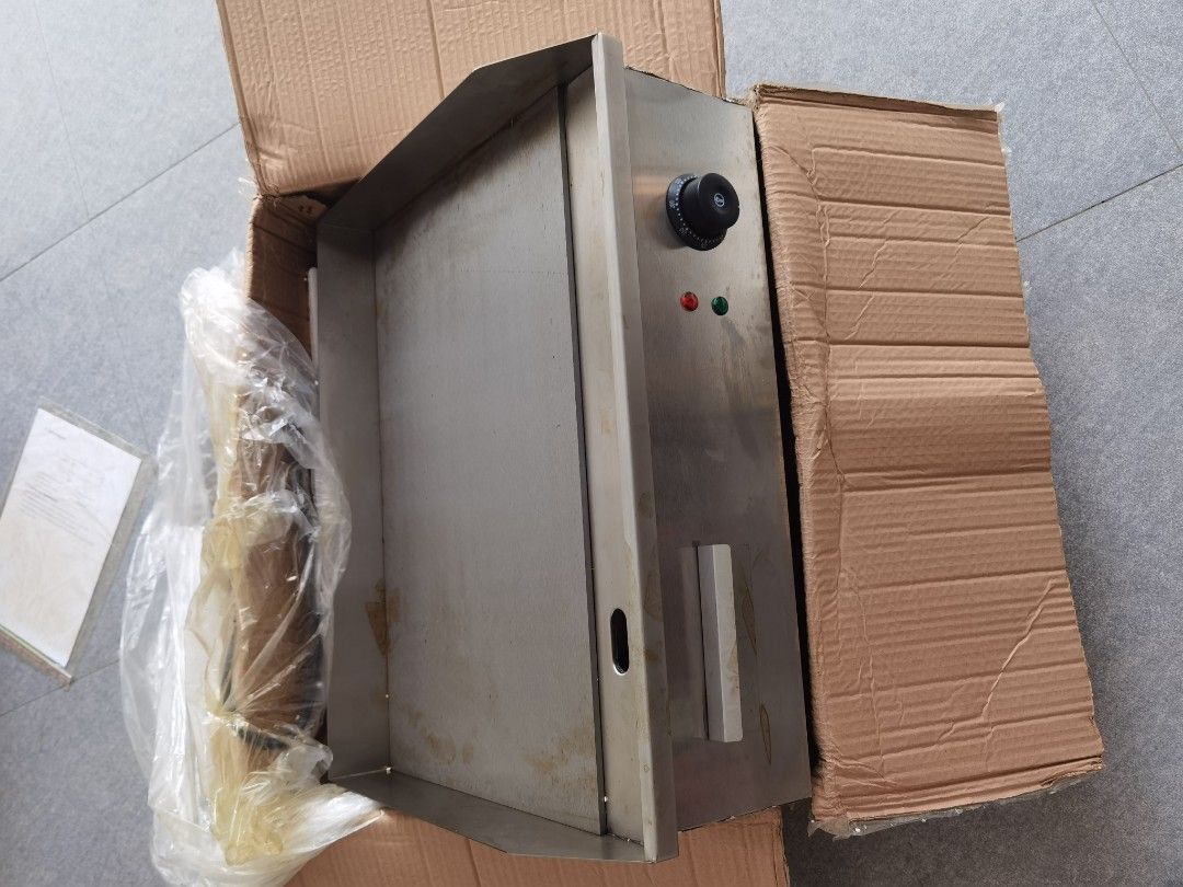 Electric Griddle (Category: BBQ, Grills & Hotpots) located in Angeles City. Submitted by richard.richard5 (Listing ID 1300275468, Image 3). Description: Brandnew/unused. Kept in storage. Pickup only, heavy item. Angeles City.