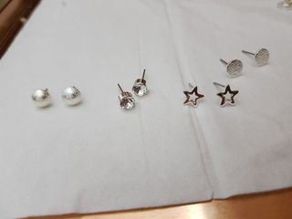 FROM ABROAD: Sold Per Pair -- Silver Small Studs Earrings C005 Circle Round Diamond -like Star Half- Sphere