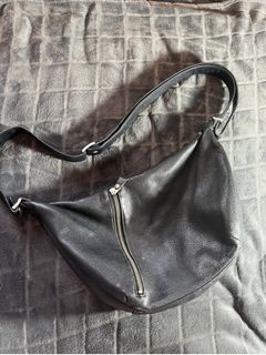 Genuine leather cross body bag or shoulder bag