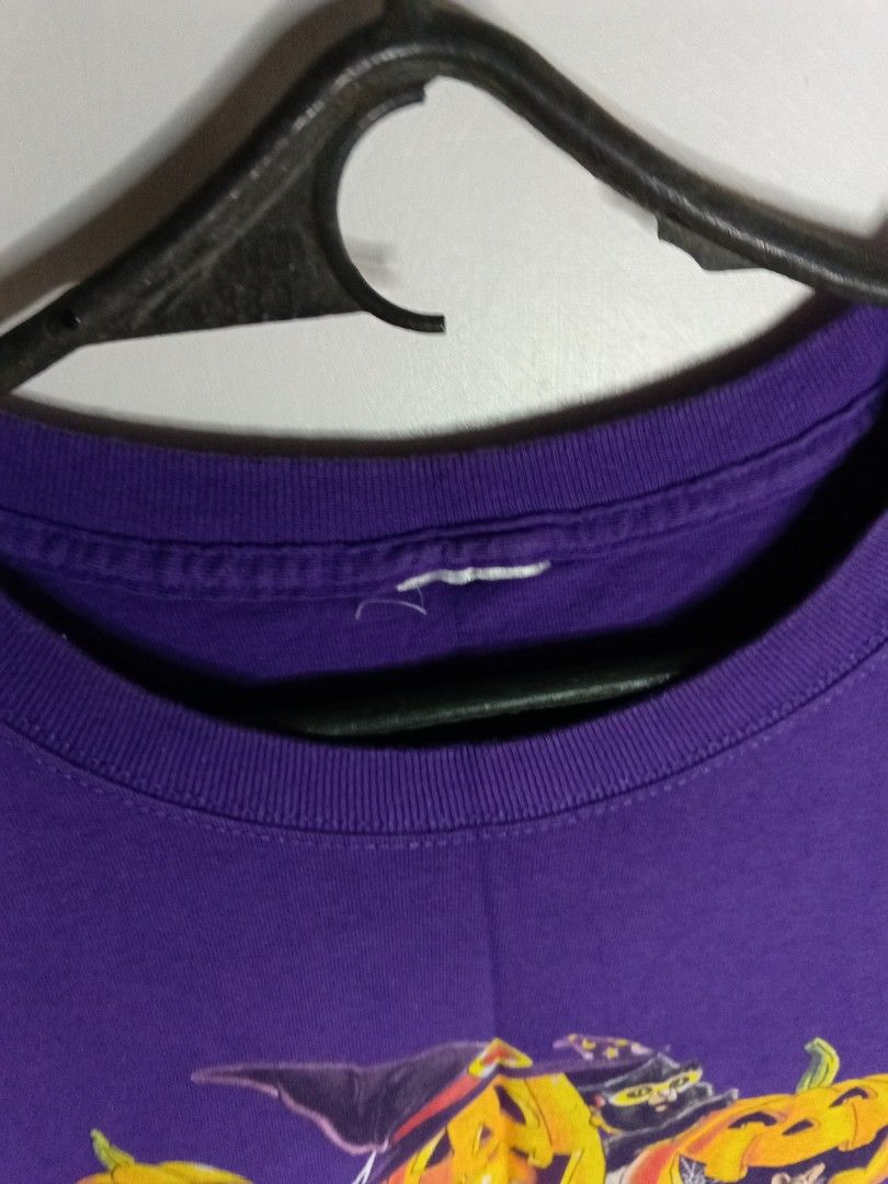 halloween tee (Category: Tshirts & Polo Shirts ) located in Quezon City. Submitted by eystackap (Listing ID 1300412020, Image 3). Description: 21x27.5.