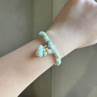 Jade Bracelet with Wu Lou Charm