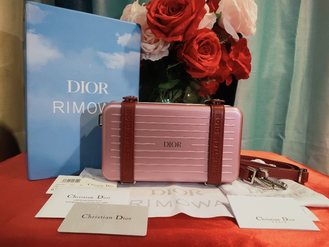 JPN auction DIOR clutch Red (Category: Luxury Bags & Wallets) located in Cebu City. Submitted by erlacoleccion (Listing ID 1300260203, Image 1). Description: GENUINE LEATHER JAPAN AUCTION ITEM CODED.