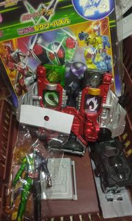Bandai - Kamen Rider W - Kamen Rider Accel - DX Engine Blade, Hobbies ...