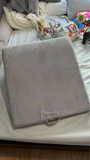 Large wedge-shaped bed pillow 60x60x30 cm heightened support cushion sofa cushion to prevent acid reflux