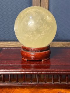 Lemon Citrine Sphere w Round Stand