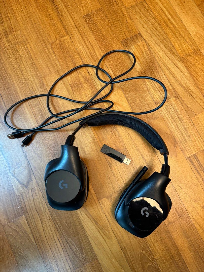 Logitech G533 headset