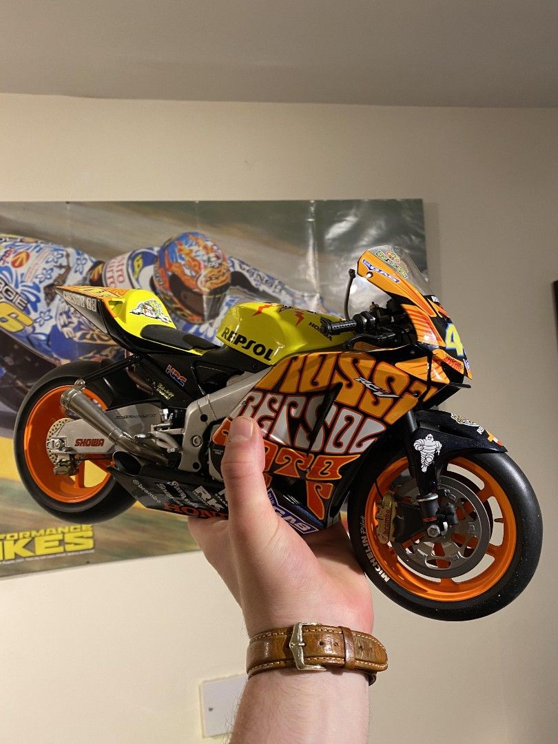 MotoGP Minichamps Valentino Rossi 1/6 Valencia 2003, Hobbies