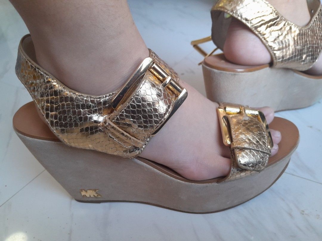 Mk wedges store