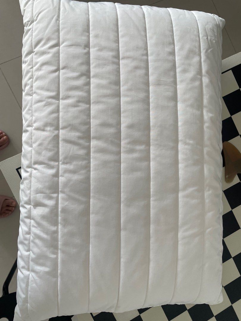 Muji Urethane Foam Low Repulsion Quilt Pillow