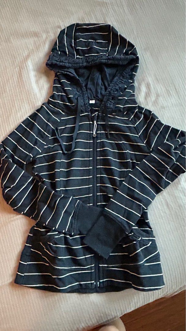 Lululemon Navy blue with stripes sweater Women s Fashion Activewear on Carousell