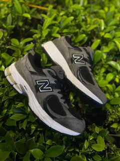 New Balance 2002R 'Calm Taupe', Men's Fashion, Footwear, Sneakers ...