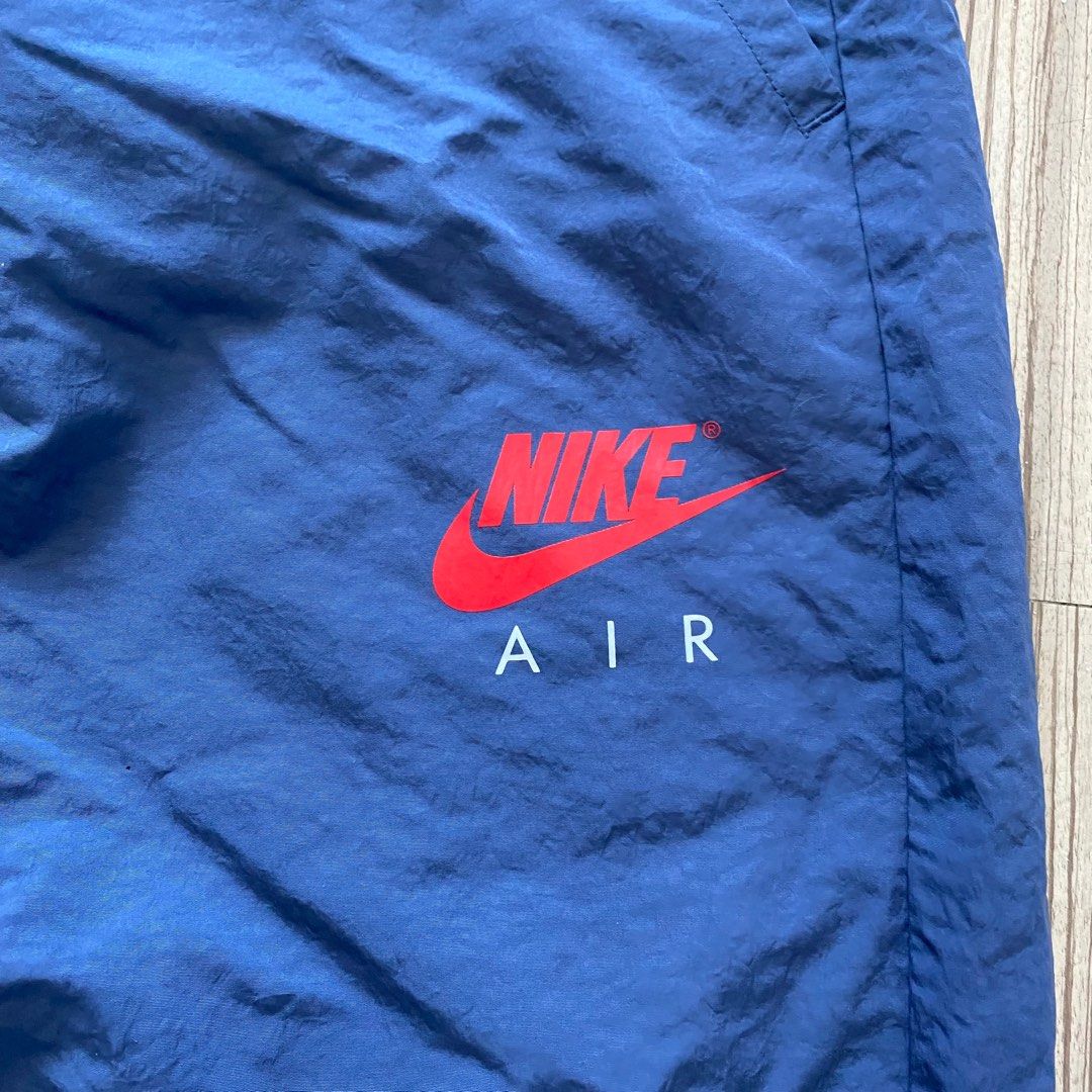 Nike air red tag online