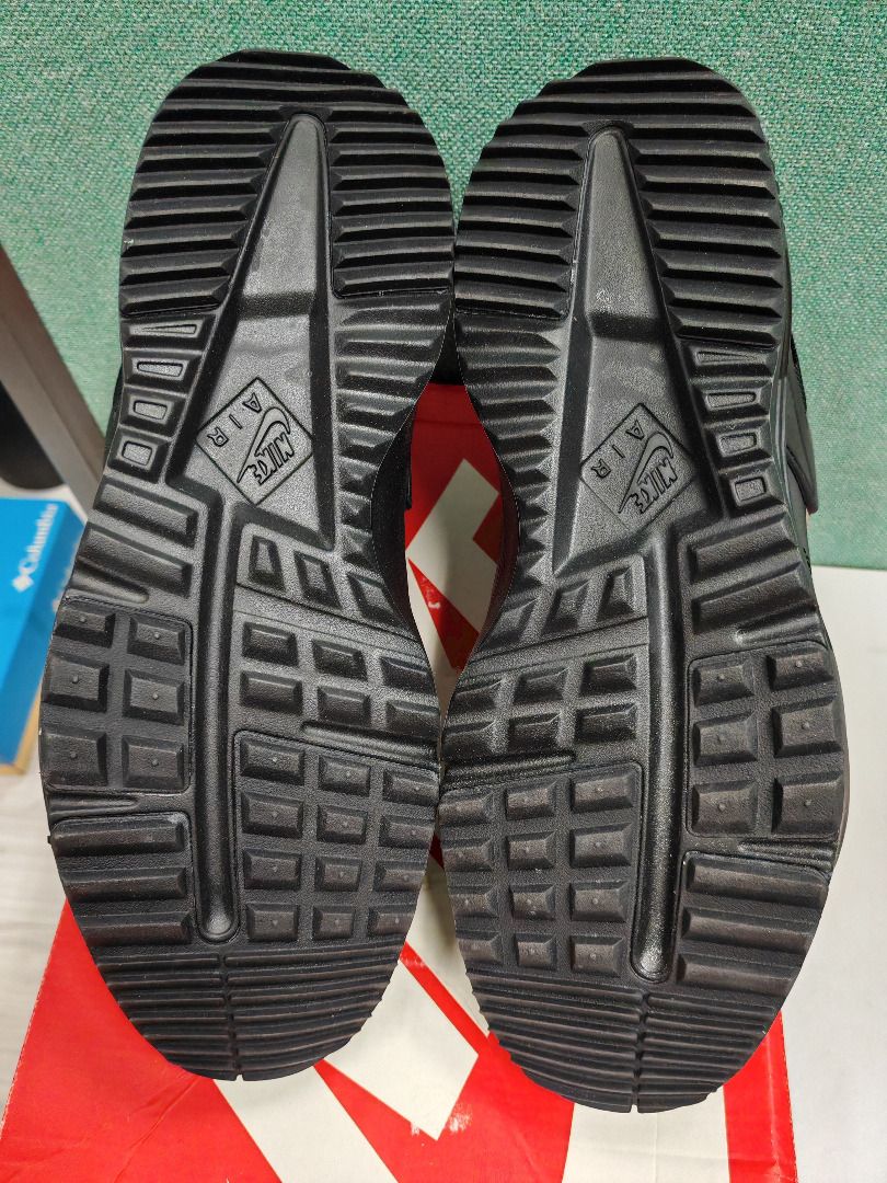NIKE AIR HUARACHE UTILITY PRM HOLOGRAM US11 Carousell