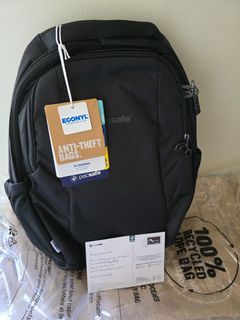 Pacsafe® LS350 Anti-Theft 15L Backpack - Econyl® Black
