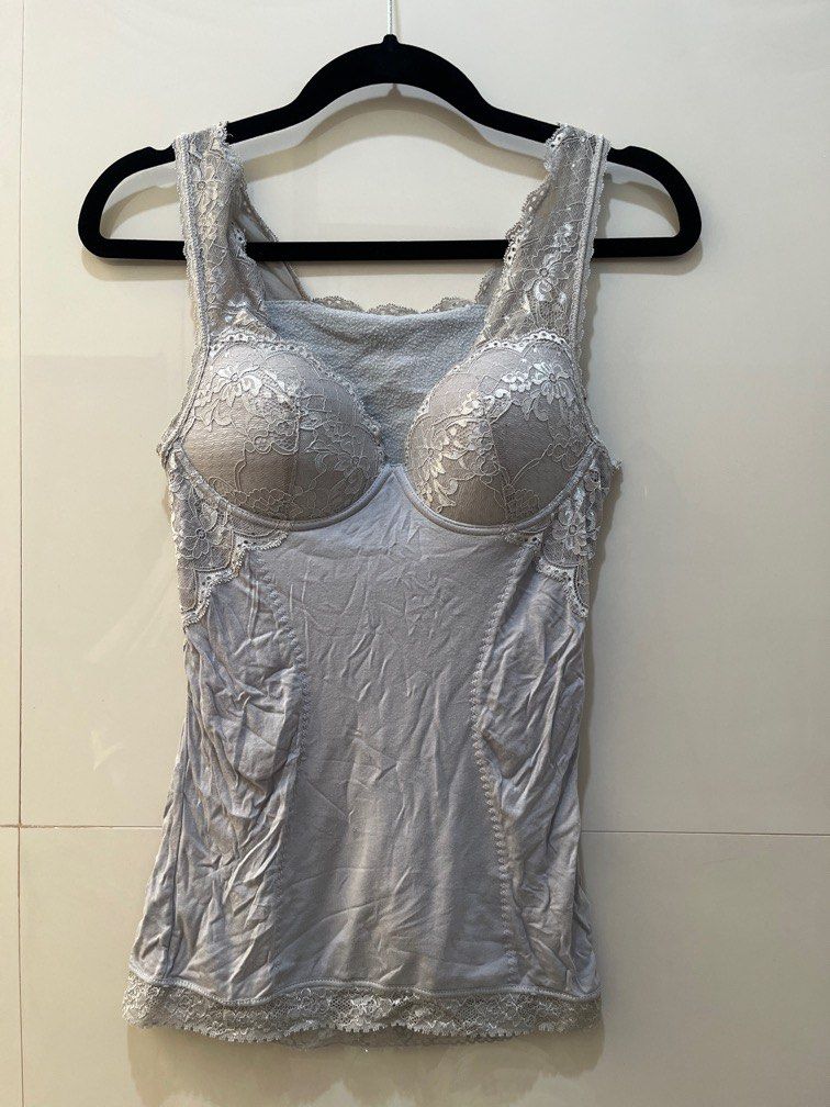 Padded Lace Top (Category: Undergarments & Loungewear) located in Manila. Submitted by ar_things (Listing ID 1300332760, Image 1). Description: RFS: Extreme decluttering hence all items are at its lowest price. Condition of item is stated above. Please check all the photos for details. I am 36B to 36C , fits well. 😊.