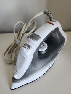 PRE-OWNED Imarflex Steam Iron