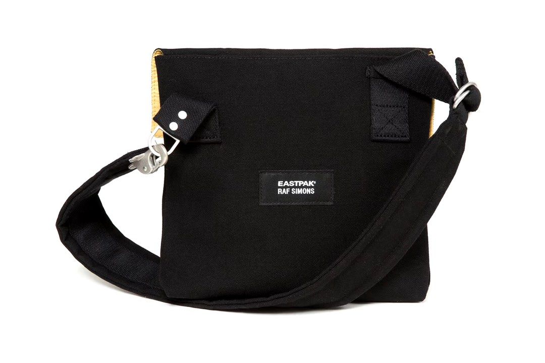 RAF SIMONS X Eastpak ショルダーバッグ USED 中古・古着通販】RAF SIMONS (ラフシモンズ) EASTPAK (イーストパック