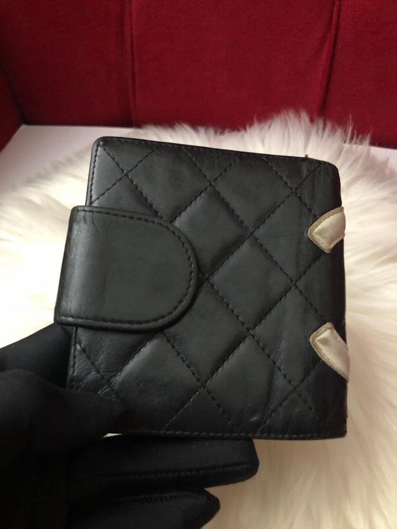 Repriced‼️Chanel Cambon Wallet (Category: Luxury Bags & Wallets) located in Pasay City. Submitted by watch.authentic_ph (Listing ID 1300280302, Image 3). Description: ▪️Preowned Authentic ▪️Chanel Cambon Wallet ▪️Inclusion: no inclusion ▪️❌9,800 ✅8,000 only ▪️MOP: Bpi / Metrobank ▪️Shipping: Same Day Delivery within Metro Manila (LBC (Provincial) ⚠️DISCLAIMER: CPB is not associated or affiliated with any of the brands featured. All copyrights res