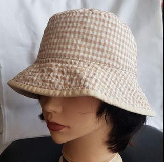 Reversible Cream Hat